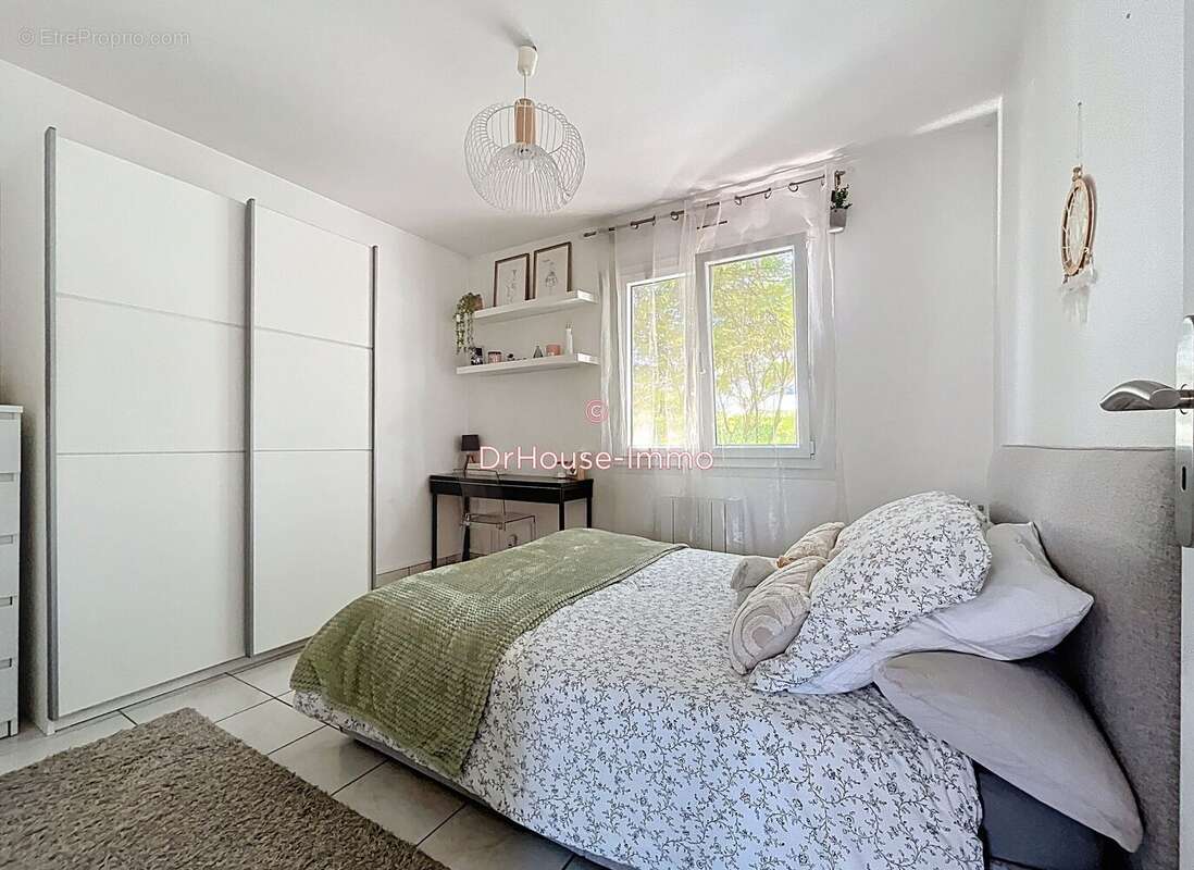 Maison à VERS-SUR-SELLES