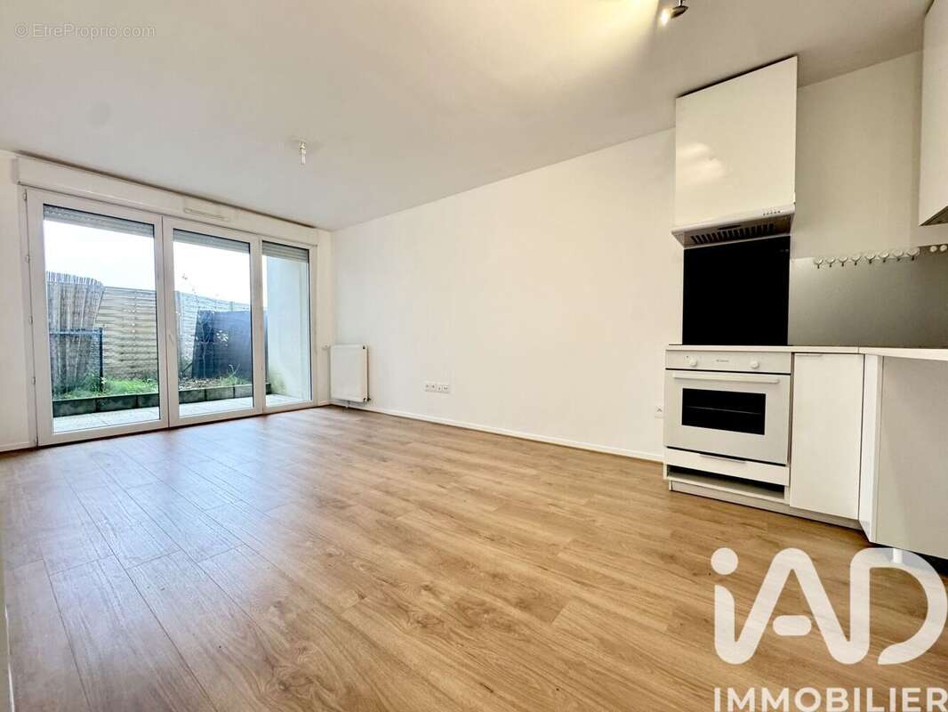 Photo 2 - Appartement à MOISSY-CRAMAYEL