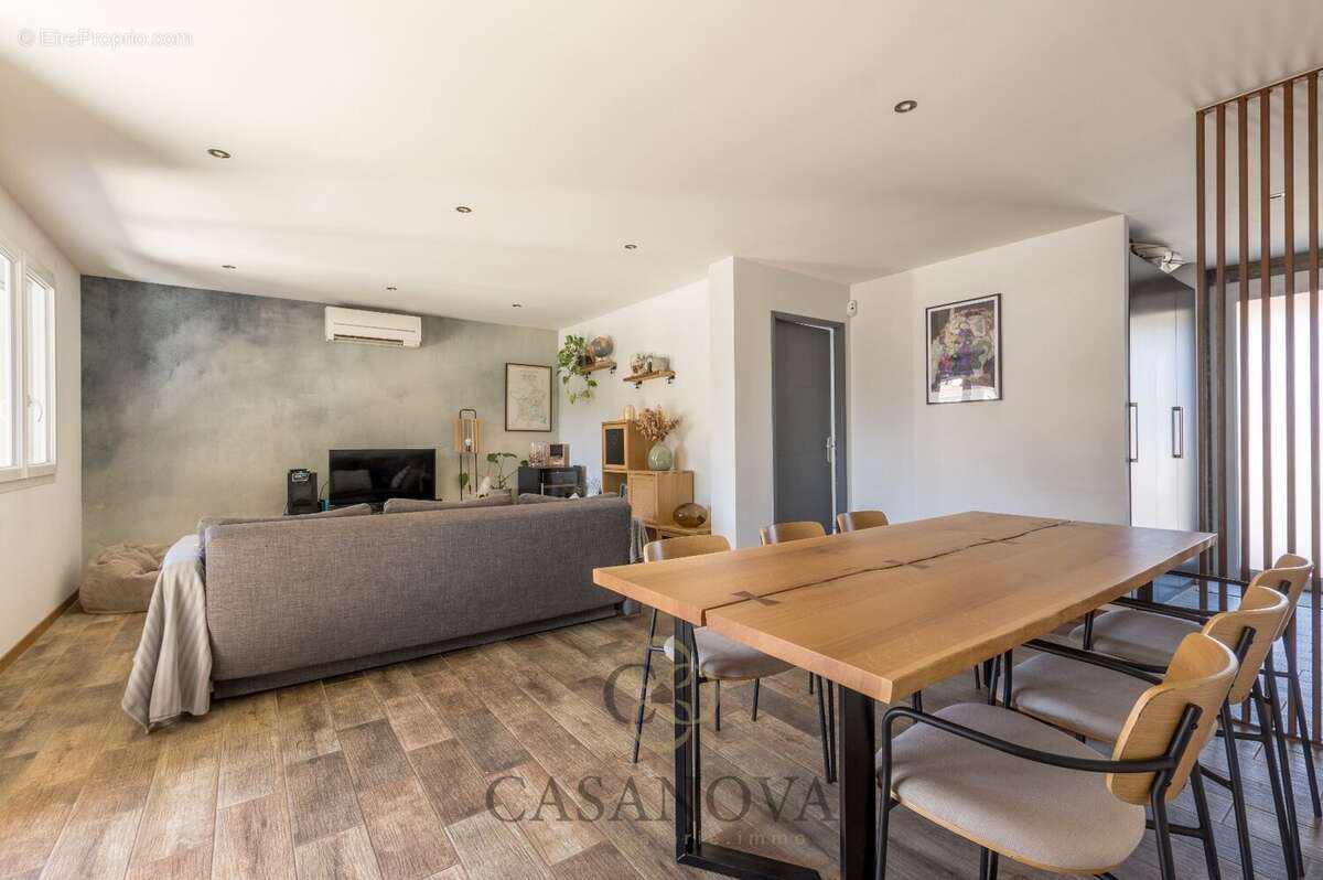 Maison à PRADES-LE-LEZ