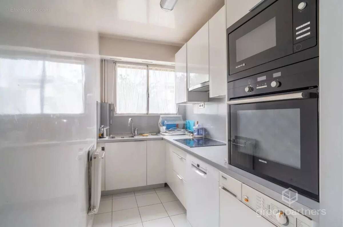Appartement à PARIS-20E
