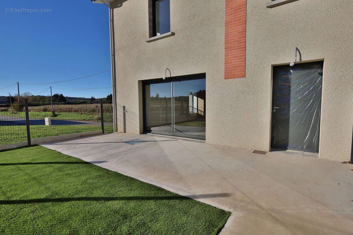 Appartement à PONT-EVEQUE