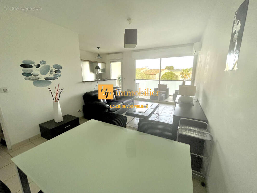 Appartement à LE CRES
