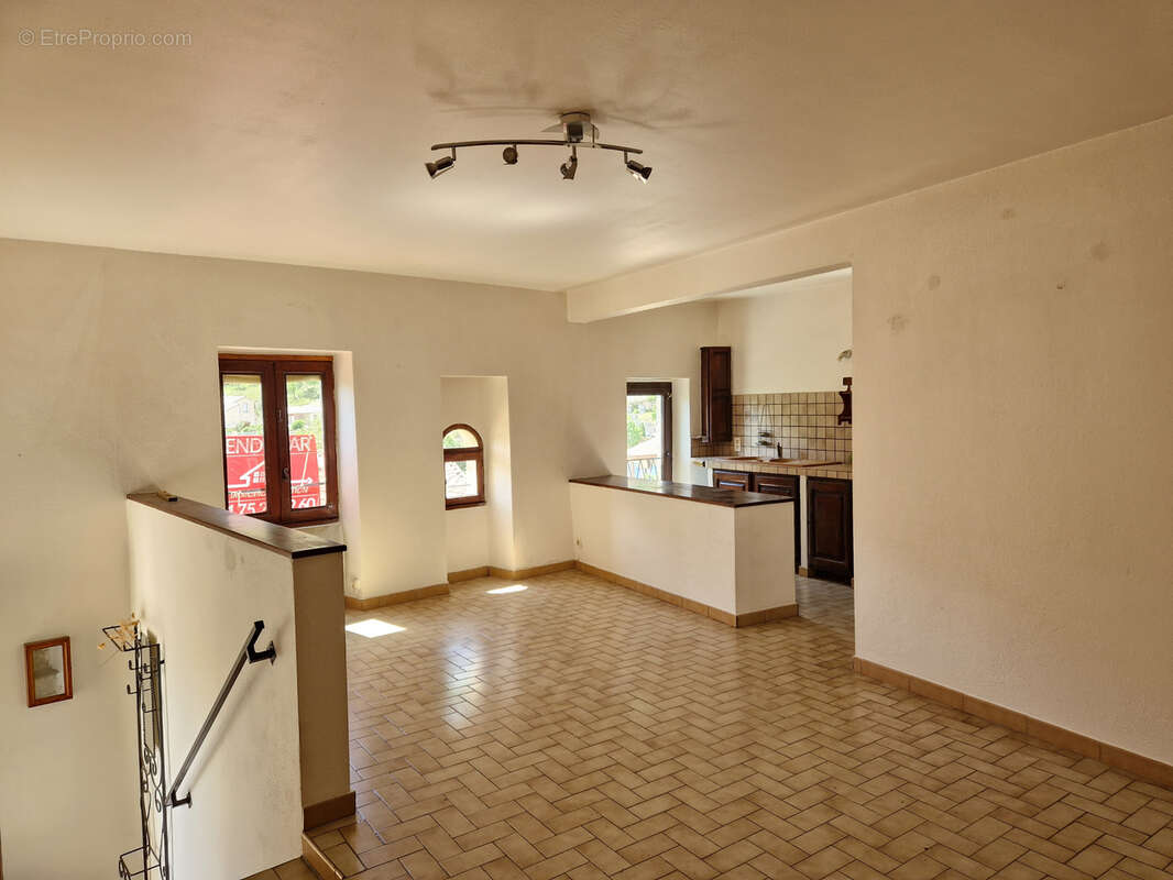 Maison à CORNILLON-SUR-L&#039;OULE