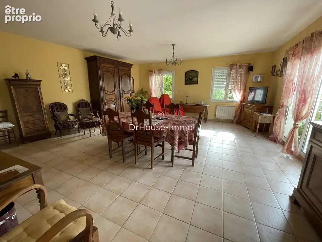 Maison 5 pièces 103 m² à vendre à Chatellerault (86100) - photo 3