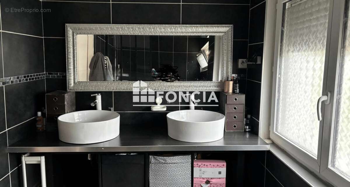 Maison à VILLARD-BONNOT