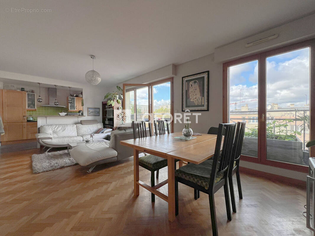 Appartement à MONTROUGE