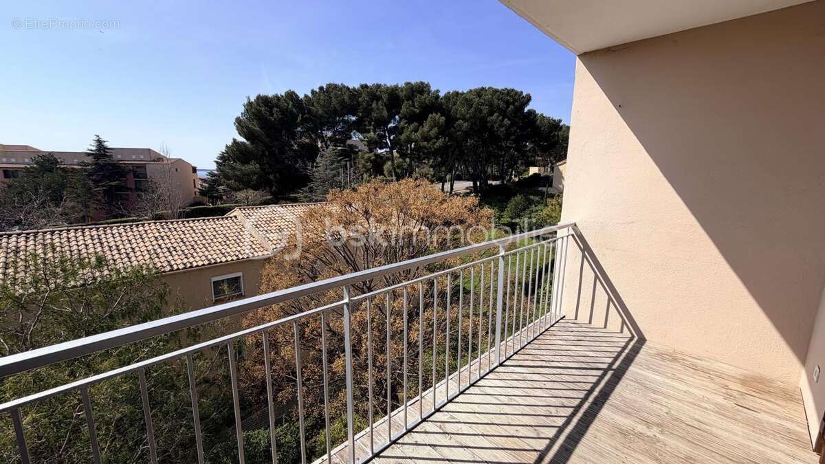 Appartement à SIX-FOURS-LES-PLAGES