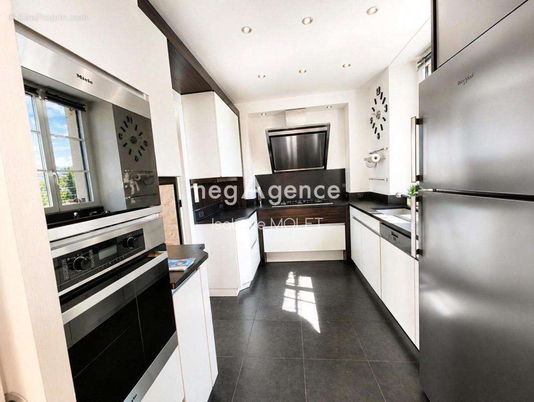 Maison de caractère de 10 pièces avec piscine - photo 11