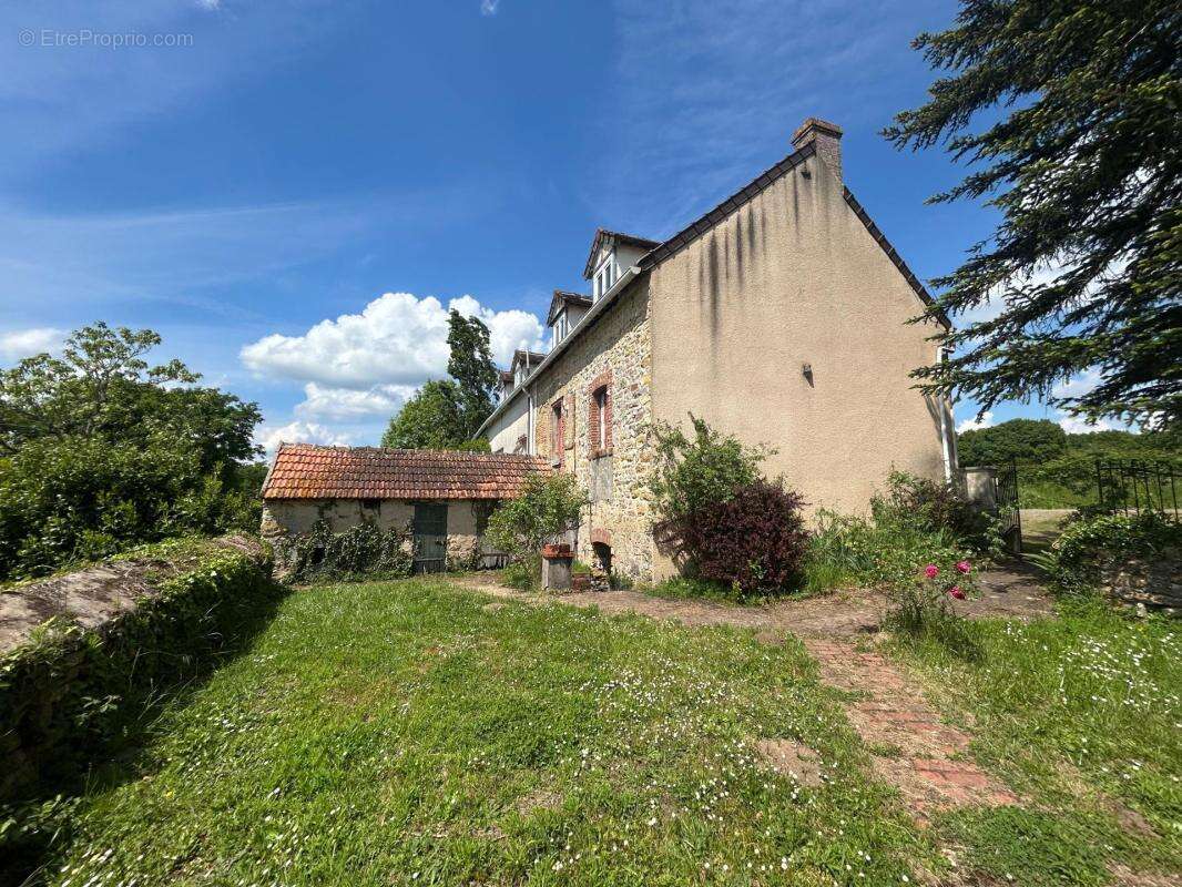 Maison à CEAULMONT