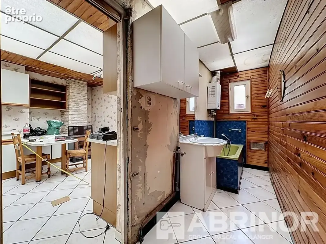 Maison 1930 1 mitoyenneté à rénover dans sa totalité. - photo 5
