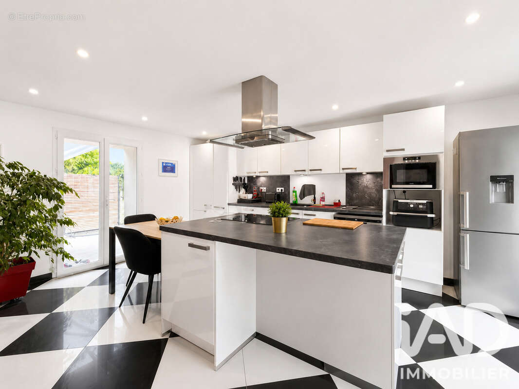 Maison 97 m² à Cinqueux  - photo 4