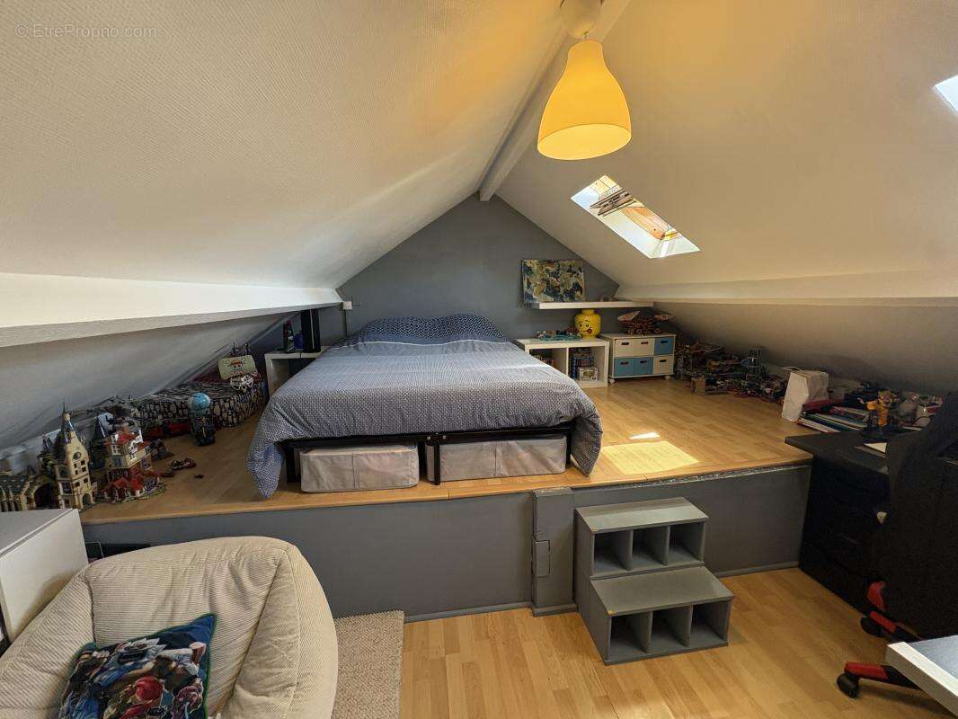 Appartement - Maison de ville rénovée avec jardin – À 10 min de la gare ! - photo 7