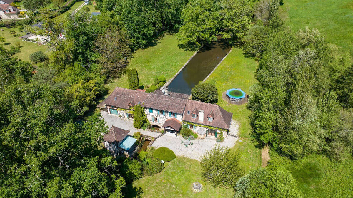 Splendide Moulin à eau en Corrèze - photo 13