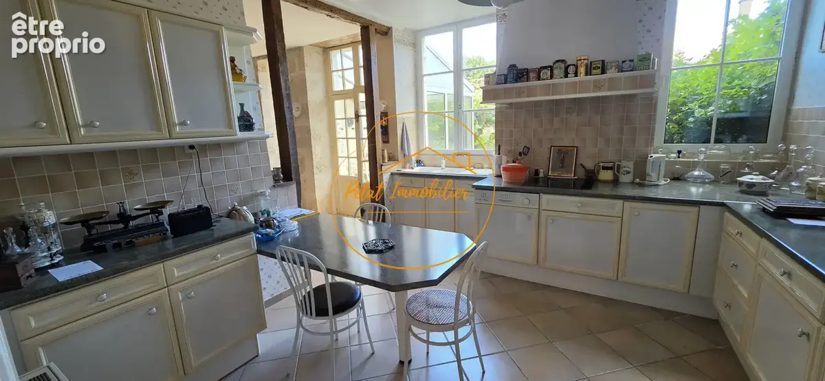 Maison familiale avec jardin, dépendance et beaux volumes - photo 2