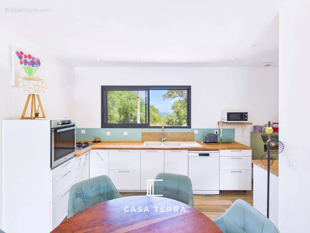 LENZA - Villa composée de 3 logements, vue collines / Pinarello - photo 6
