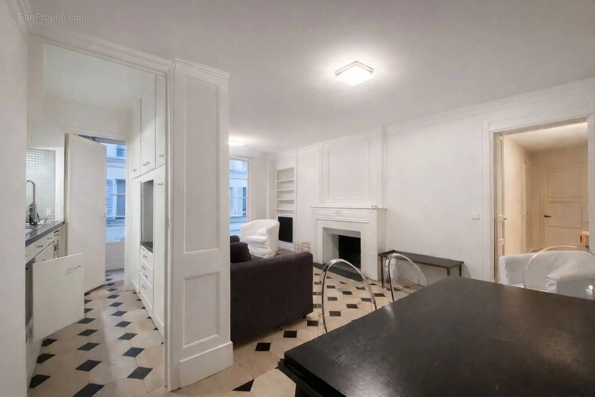 Appartement à PARIS-6E