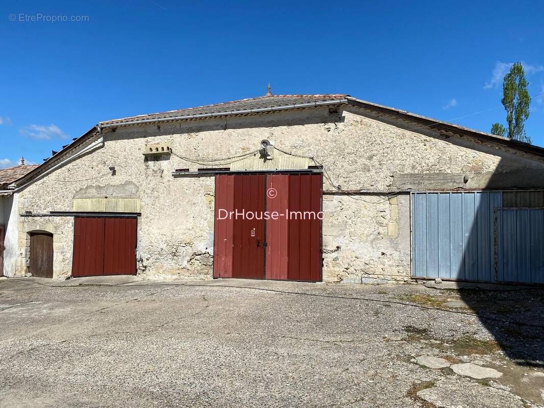 Maison à SAINT-VIVIEN-DE-MONSEGUR