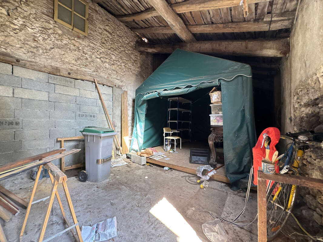 Maison de village avec garage et jardin - photo 7