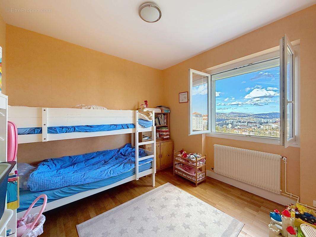 Appartement à LYON-5E