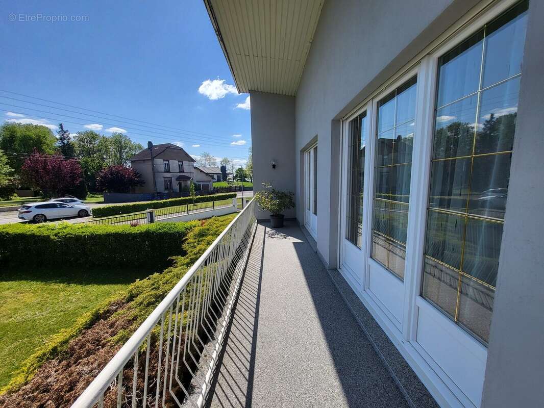 Maison à COSNES-ET-ROMAIN