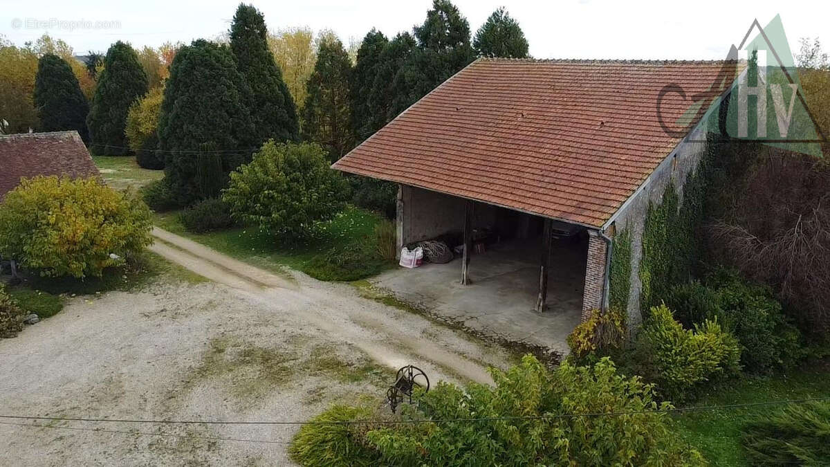 Maison à CHALAUTRE-LA-GRANDE