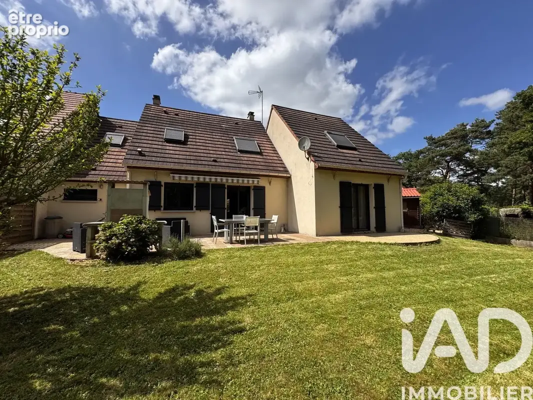 Photo 1 - Maison à EPERNON
