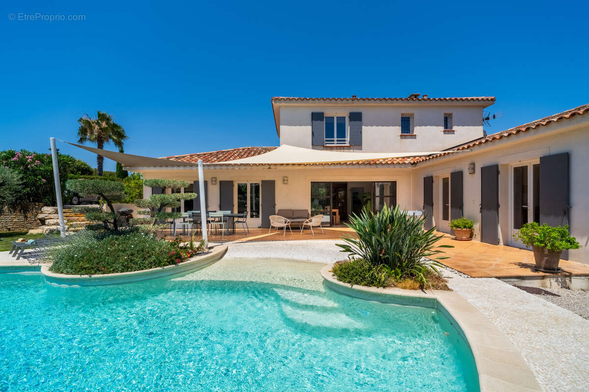 Maison à SIX-FOURS-LES-PLAGES