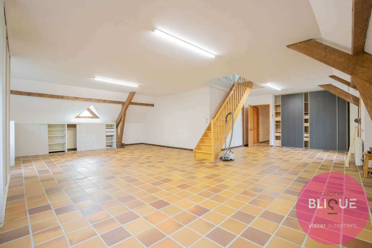 Maison à JEANDELAINCOURT