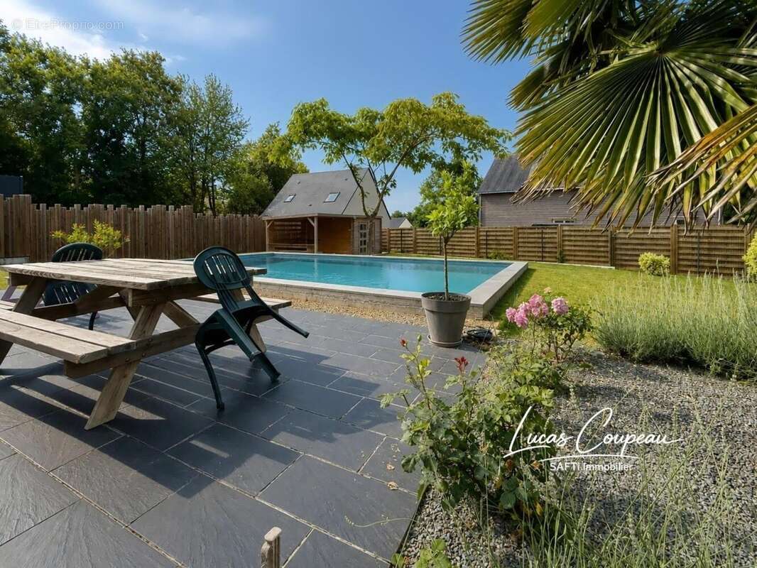 Maison 146 m² à Champigne  - photo 2
