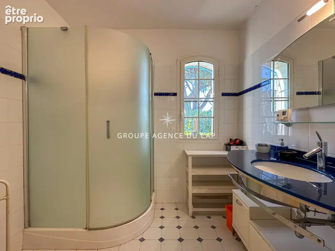 Villa provençale à vendre à Sainte Maxime, à quelques pas des plages - photo 12