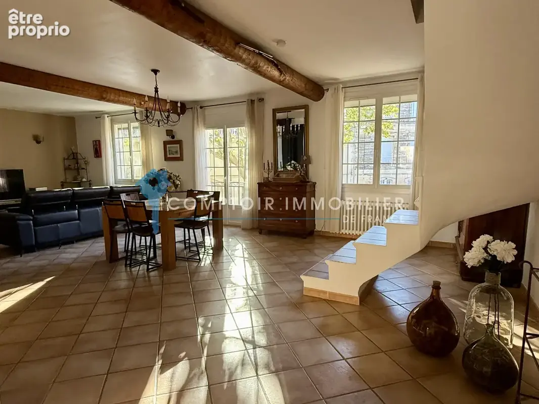 Belle maison de ville familiale avec jardin et garage - photo 2