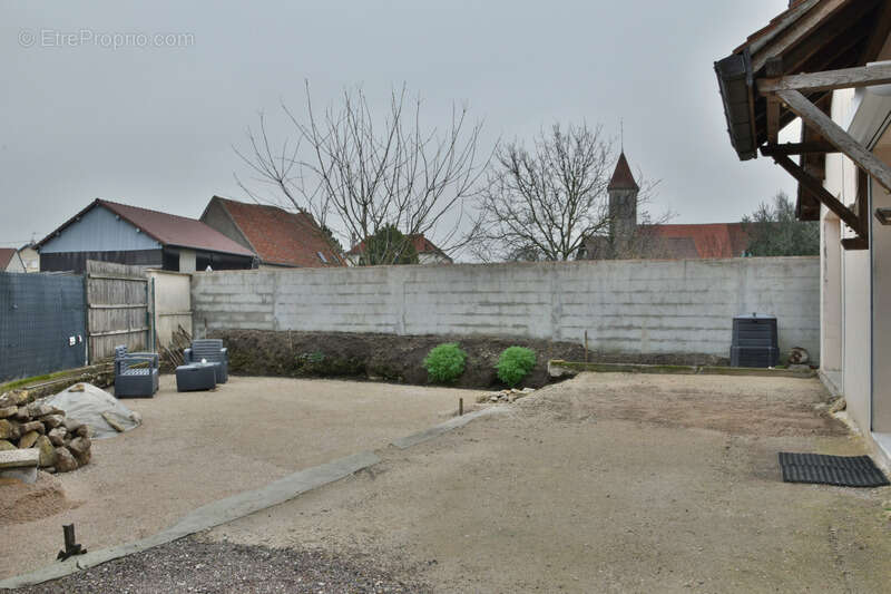 Maison à FLAGEY-ECHEZEAUX