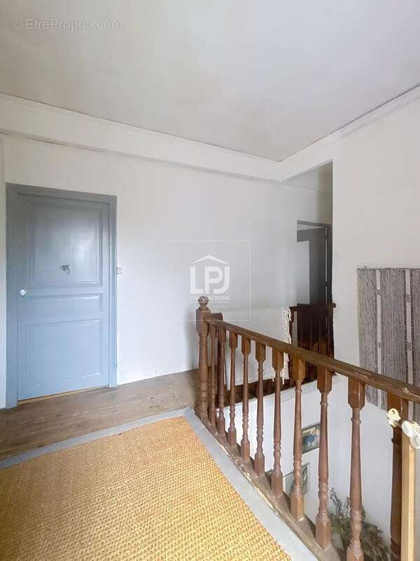 Maison à SAINTE-FOY-D&#039;AIGREFEUILLE