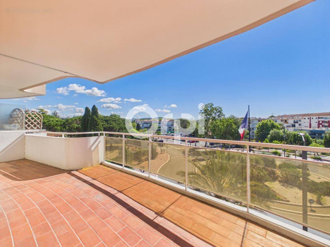 Appartement à MANDELIEU-LA-NAPOULE