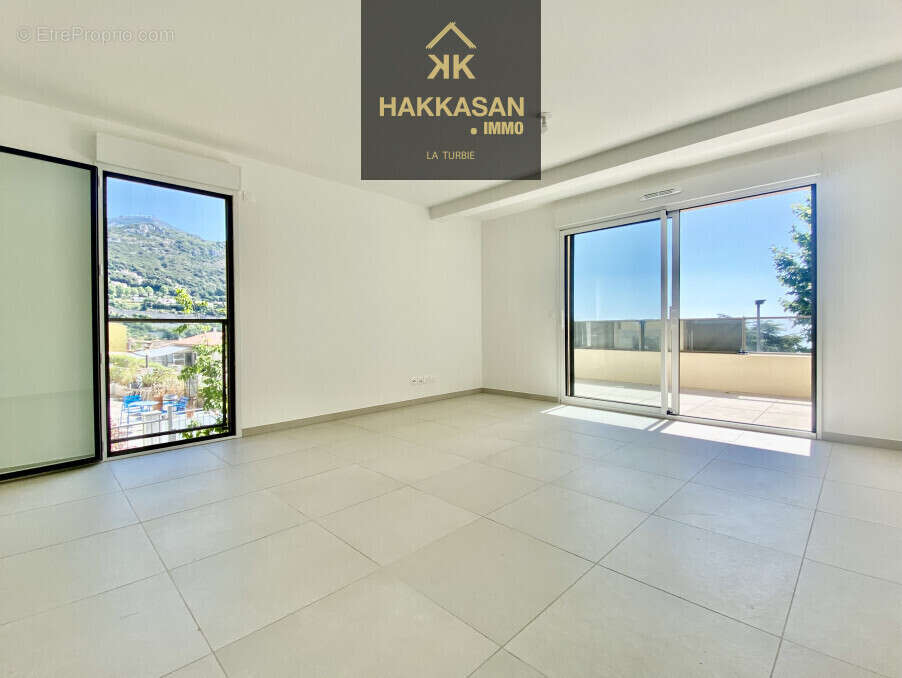Appartement à LA TURBIE