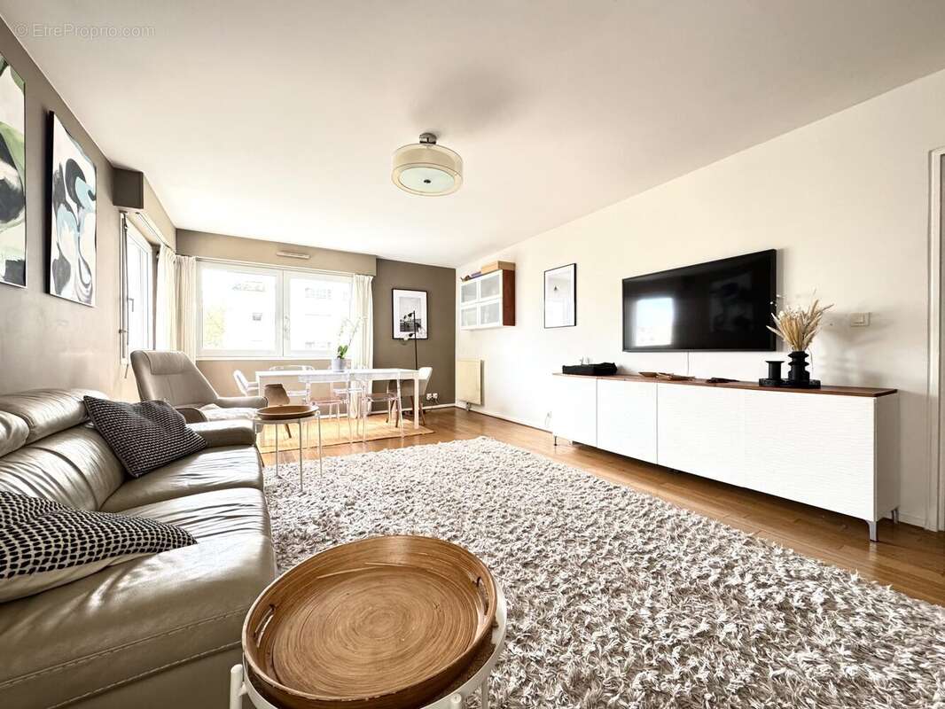 Appartement à SURESNES