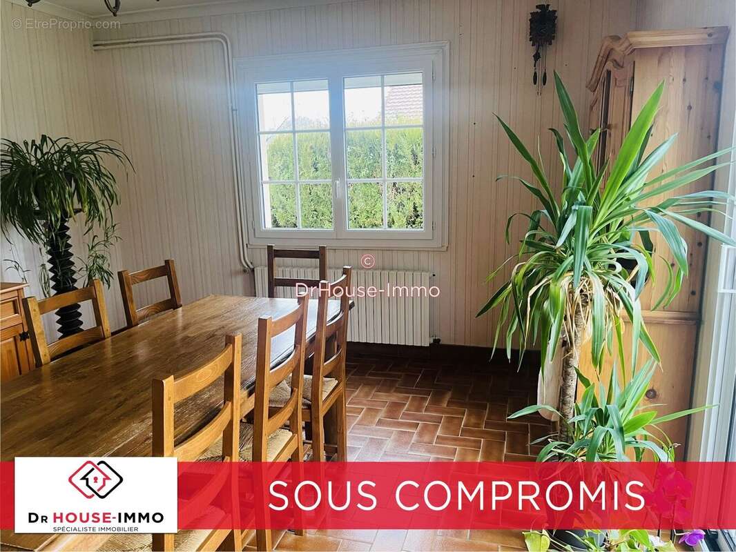 Maison à THENEUILLE