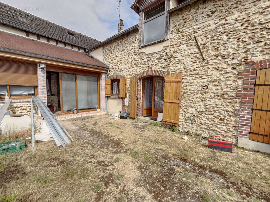 Appartement  4 pièce(s) 105.63 m2 - photo 2