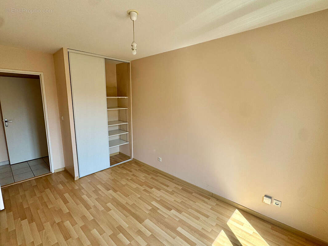 CLERMONT-FERRAND / Secteur La Glacière appartement à vendre T3 avec Garage et Terrasse ! - photo 10