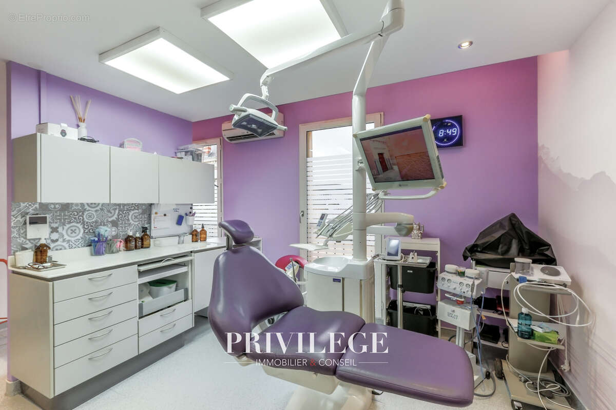 Commerce à SAINT-CYR-AU-MONT-D&#039;OR