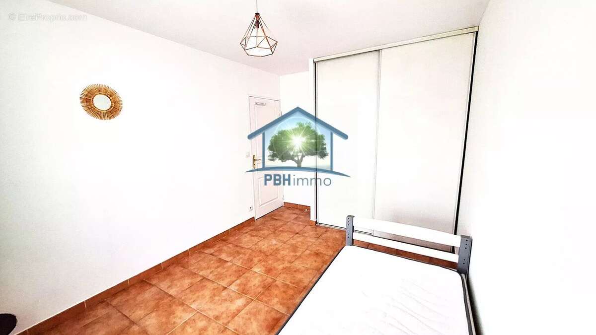 Appartement à MARSEILLE-15E