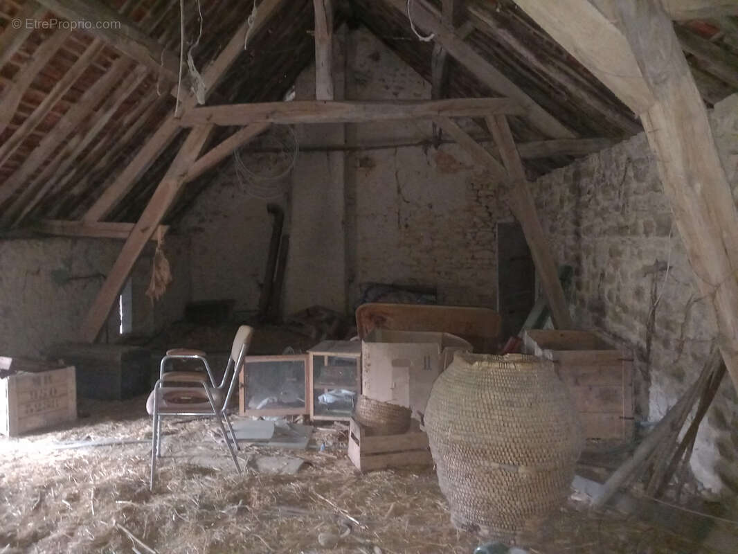 Maison à MOULINS-ENGILBERT