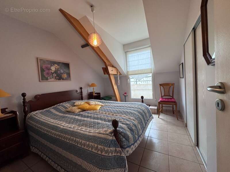 Appartement à SAINT-CYR-SUR-LOIRE