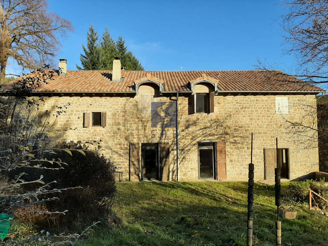Maison à MARCOLS-LES-EAUX
