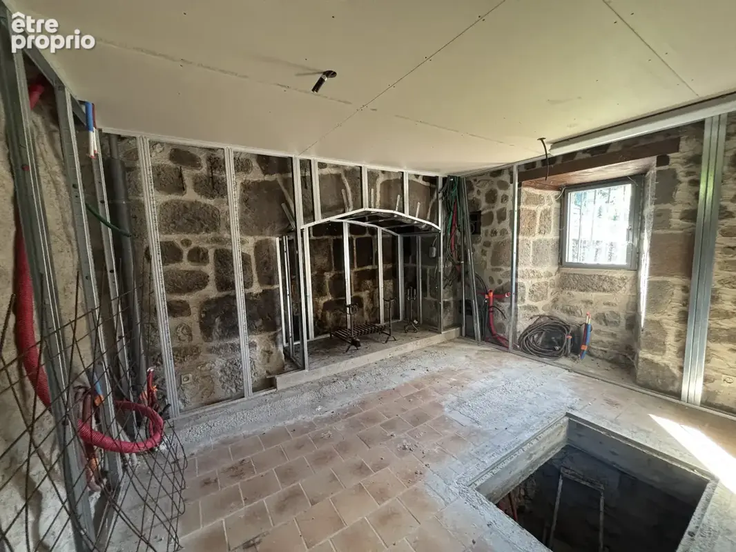 Maison 5 pièces en pierre VIC SUR CERE 15800 - photo 4