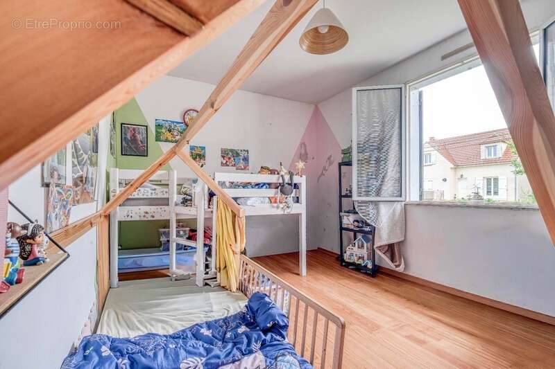 Christophe Michaudelle – CAPIFRANCE - vous propose proche de Meaux et de Saint Soupplets : maison indépendante - 4 pièces - 115  - photo 12