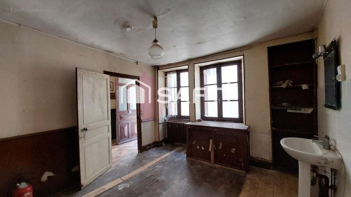 Photo 4 - Appartement à CHATEAU-CHINON(VILLE)