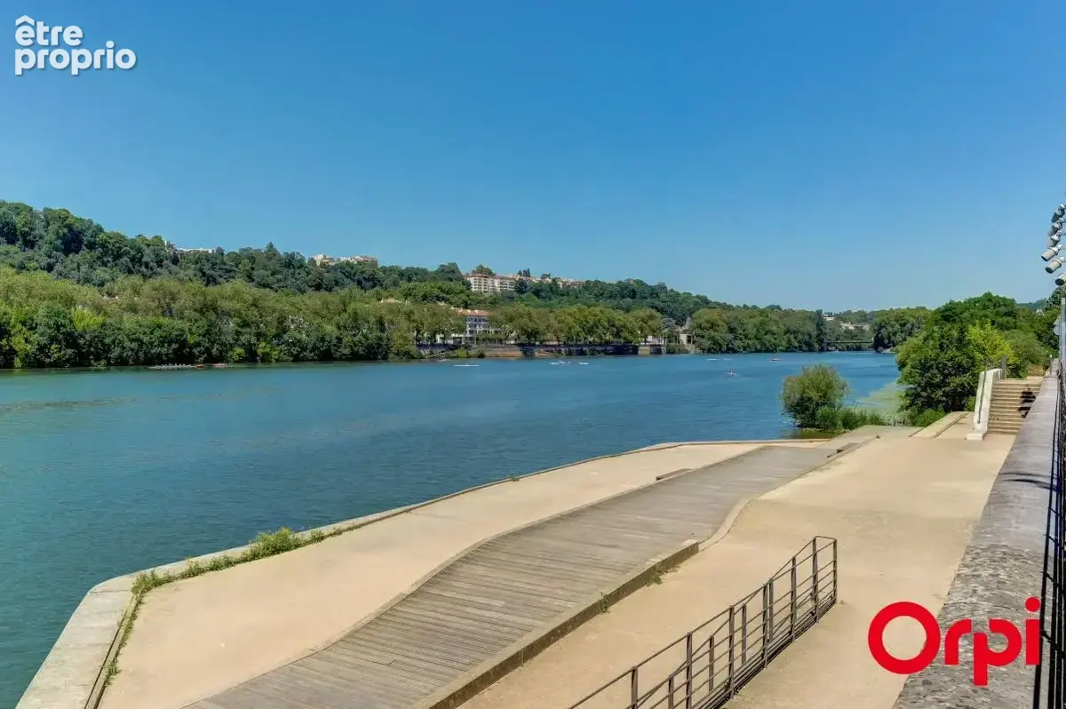 Exclusivité Orpi - Appartement T3 lumineux de près de 77 m2 avec une place privative - photo 13