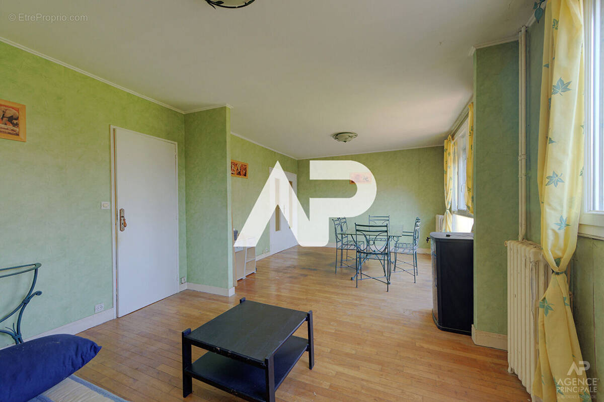 Appartement à RUEIL-MALMAISON
