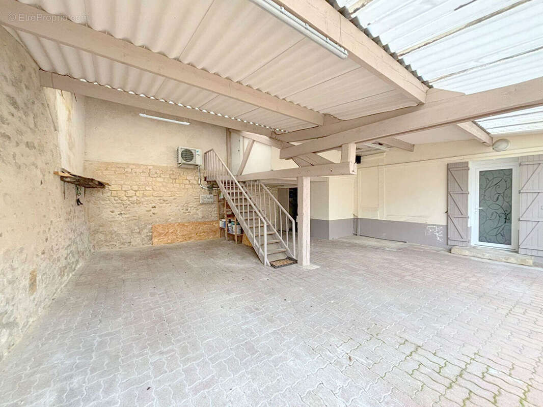Maison à CHARS